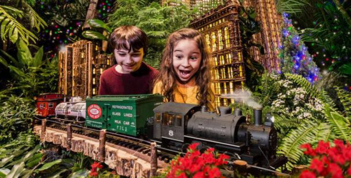 New York Botanical Garden's Holiday Train Show 2019