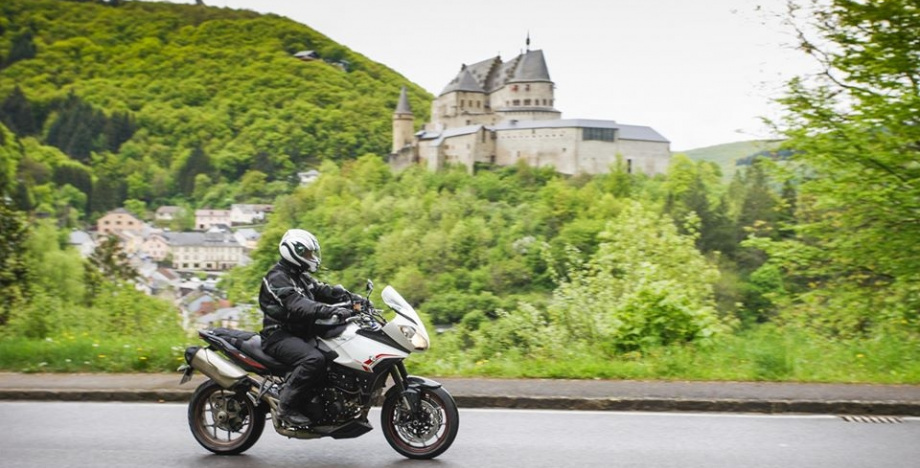 Bergtraining op de motor in Luxemburg