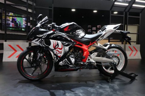 New Honda CBR250RR Special Edition The Art of Kabuki