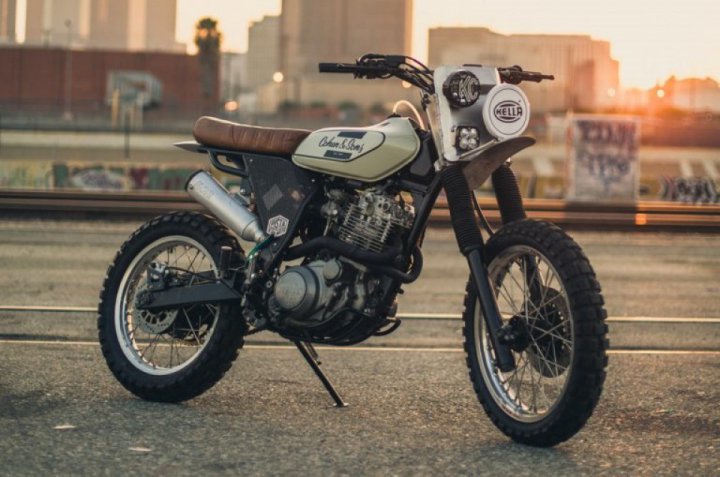 Pista Design: scrambler Yamaha XT600E Crooked Rooster