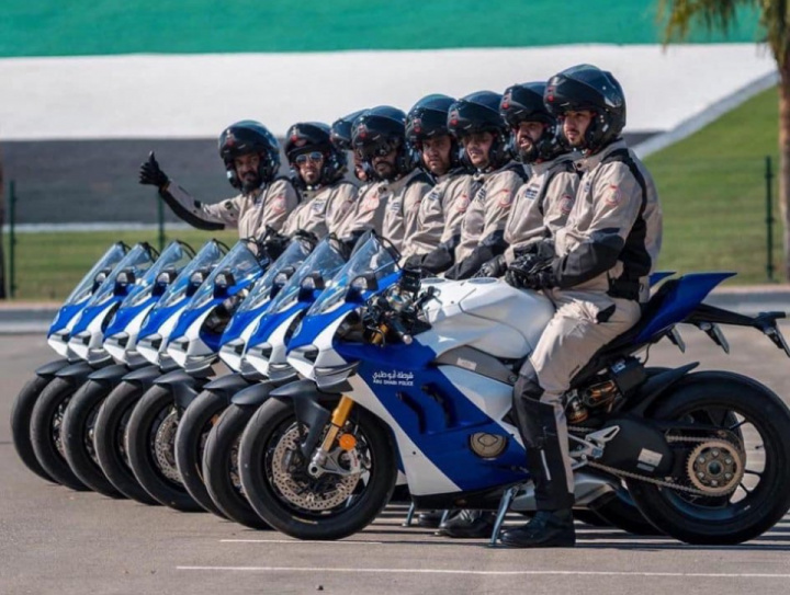 Super bikes Ducati Panigale V4 R now are at the police of Abu Dhabi