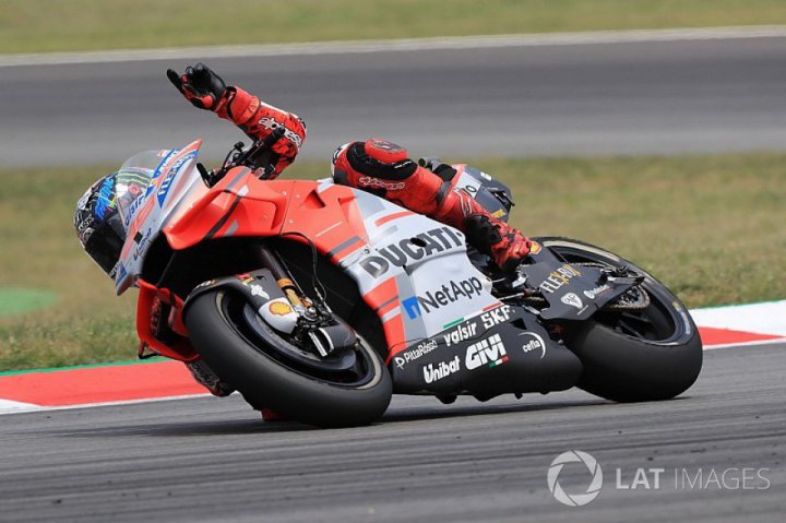 Barcelona MotoGP: Lorenzo wins again