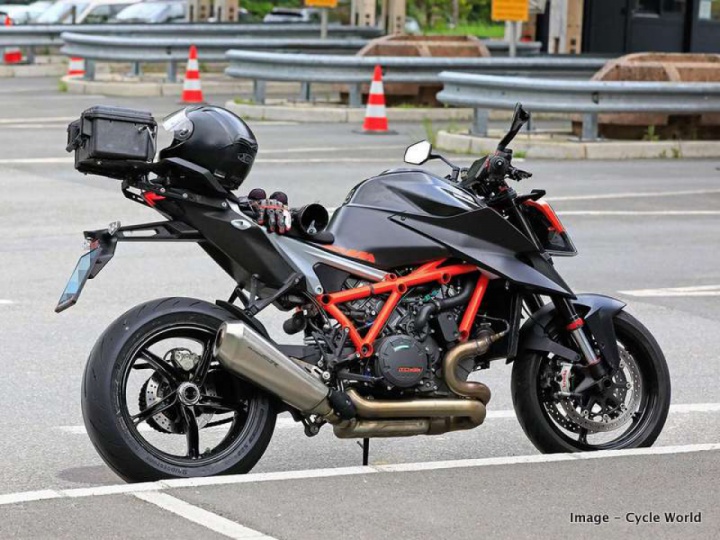 2020 KTM 1290 Super Duke R Spy Shots