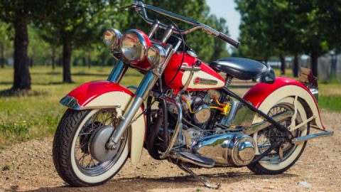 Sharp-Looking Scarlet Red 2001 CVO FXDWG2 Switchblade