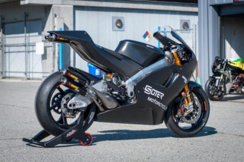 2-stroke charm: Pasini tests the Suter 500