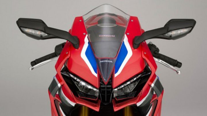 New powerful 2019 Honda Fireblade