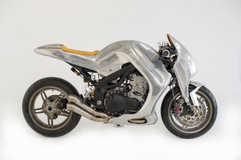 Triumph Speed Triple 2000 by Metalbike Garage