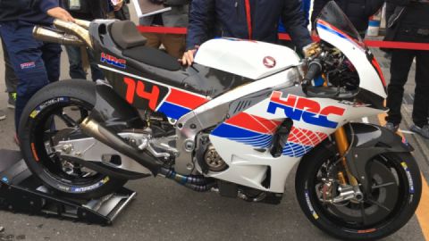 HONDA RC213V Exhaust Sounds!