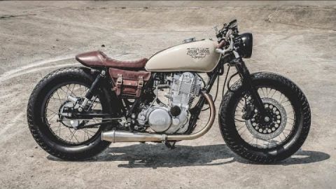 Zeus Customs Yamaha SR400 Cafe Racer "Pharell"